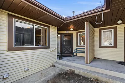 6742 Gretchen Lane N, Oakdale, MN 55128 - Photo 2