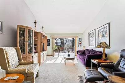 6742 Gretchen Lane N, Oakdale, MN 55128 - Photo 10