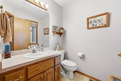 6742 Gretchen Lane N, Oakdale, MN 55128 - Photo 16