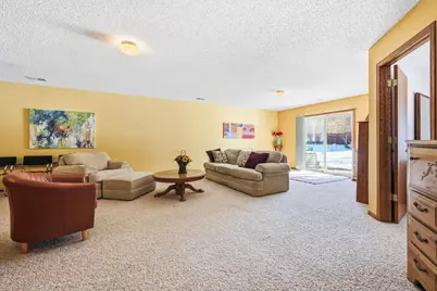 6742 Gretchen Lane N, Oakdale, MN 55128 - Photo 20