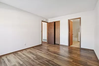 10905 S Rhode Island Avenue S, Bloomington, MN 55438 - Photo 34