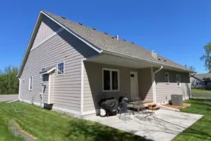 715 Jenks Ave SW, Cokato, MN 55321 - Photo 2