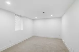 9597 Sandra Ln, Minnetonka, MN 55305 - Photo 40