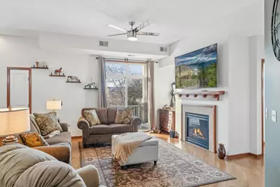 1846 Plymouth Lane #101, Chanhassen, MN 55317 - Photo 12