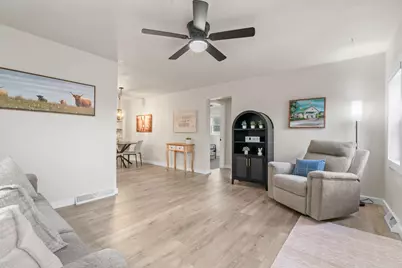 217 Franklin Avenue E, Delano, MN 55328 - Photo 4