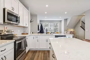 2280 Polar Wy, North Saint Paul, MN 55109 - Photo 10