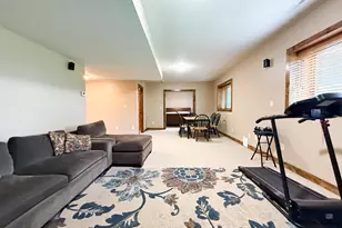 2915 Lake Vista Dr NW, Rochester, MN 55901 - Photo 10