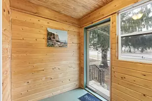 902 Dodd Rd, West Saint Paul, MN 55118 - Photo 4