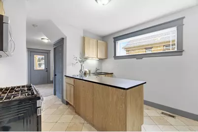 902 Dodd Road, West Saint Paul, MN 55118 - Photo 14