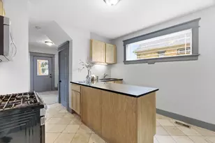 902 Dodd Rd, West Saint Paul, MN 55118 - Photo 14