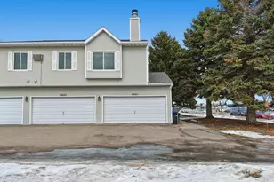 4302 13 1/2 Ave S, Fargo,  58103 - Photo 2