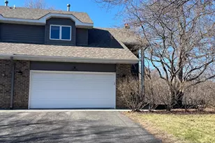 15716 Maple Island Ct, Burnsville, MN 55306 - Photo 2