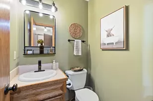 15716 Maple Island Ct, Burnsville, MN 55306 - Photo 10