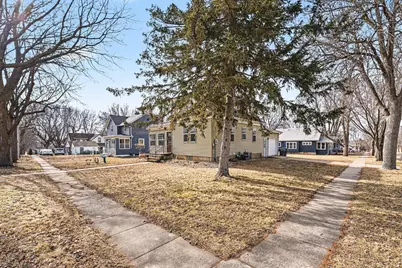 219 N Donaldson Street, Luverne, MN 56156 - Photo 4