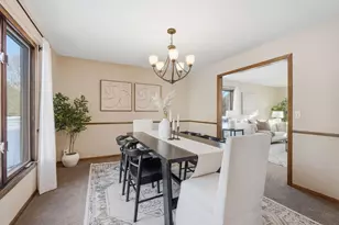 2605 Zircon Ln N, Plymouth, MN 55447 - Photo 10