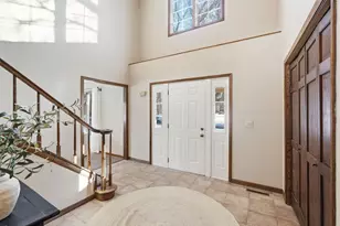 2605 Zircon Ln N, Plymouth, MN 55447 - Photo 6