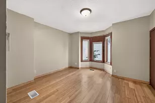 376 Erie St, Saint Paul, MN 55102 - Photo 8