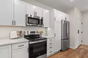 2350 Harbor Pl, Mound, MN 55364 - Photo 4