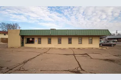 1600 Broadway Avenue N, Rochester, MN 55906 - Photo 4