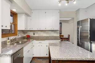 3 Oakview Ct, Birchwood Village, MN 55110 - Photo 10