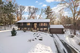 3 Oakview Ct, Birchwood Village, MN 55110 - Photo 2