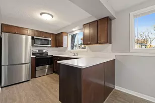 1076 Sibley St S, Shakopee, MN 55379 - Photo 8