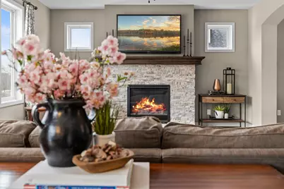 19719 Henning Avenue, Lakeville, MN 55044 - Photo 8