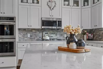 19719 Henning Avenue, Lakeville, MN 55044 - Photo 14