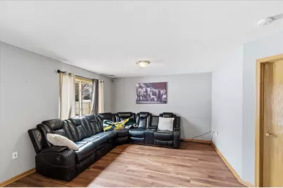 701 E Beaver Street, Belle Plaine, MN 56011 - Photo 20