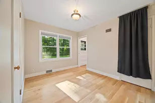 3200 Chase Dr, Hopkins, MN 55305 - Photo 24