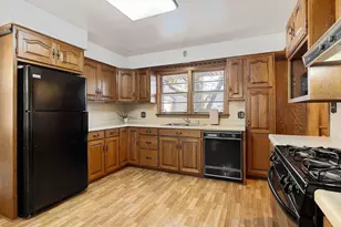 506 12th St NE, Austin, MN 55912 - Photo 10