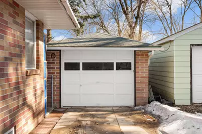 506 12th Street NE, Austin, MN 55912 - Photo 4