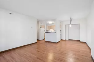 7600 Golden Valley Rd, Golden Valley, MN 55427 - Photo 4