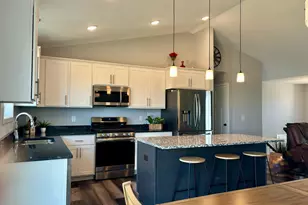 582 Elm St N, Kimball, MN 55353 - Photo 4