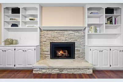 9145 Fox Run Circle, Eden Prairie, MN 55347 - Photo 4