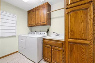 9145 Foxrun Cir, Eden Prairie, MN 55347 - Photo 24