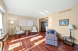 9145 Foxrun Cir, Eden Prairie, MN 55347 - Photo 10