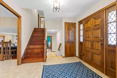 9145 Fox Run Circle, Eden Prairie, MN 55347 - Photo 12