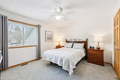 4404 E Viking Court, Wyoming, MN 55092 - Photo 20