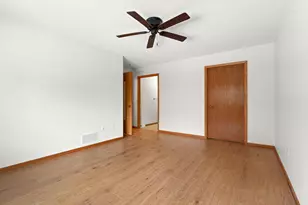 27765 Woodland Dr, Chisago City, MN 55013 - Photo 12