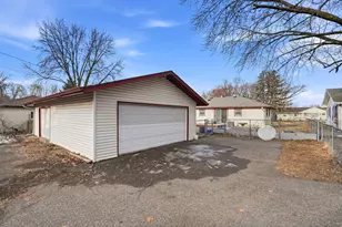 463 11th Ave NW, New Brighton, MN 55112 - Photo 32