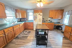 607 E 2nd St, Winona, MN 55987 - Photo 4