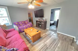 607 E 2nd St, Winona, MN 55987 - Photo 2