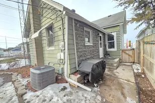 607 E 2nd St, Winona, MN 55987 - Photo 10