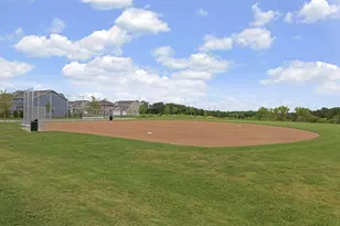 9041 River Rock Dr N, Chanhassen, MN 55317 - Photo 66