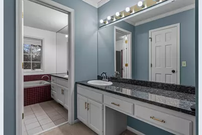 1752 Interlachen, Woodbury, MN 55125 - Photo 24