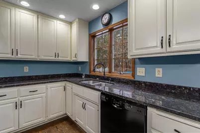 1752 Interlachen, Woodbury, MN 55125 - Photo 10