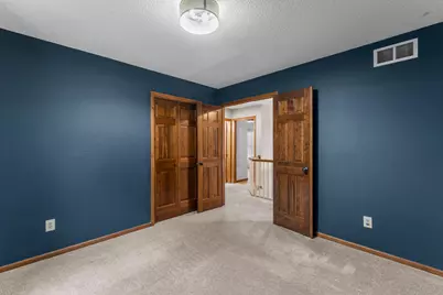 1752 Interlachen Bay, Woodbury, MN 55125 - Photo 32