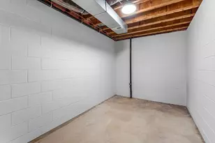 1752 Interlachen, Woodbury, MN 55125 - Photo 48