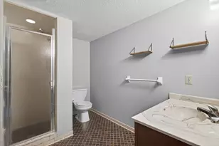 3426 Highlander Dr, Eagan, MN 55122 - Photo 22